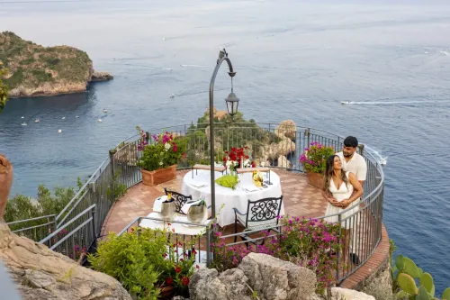 proposal-taormina-la-rotonda-sul-mare-grand-hotel-san-pietro.webp