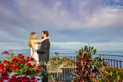 proposal-taormina-sunset-engagement-terrace.webp
