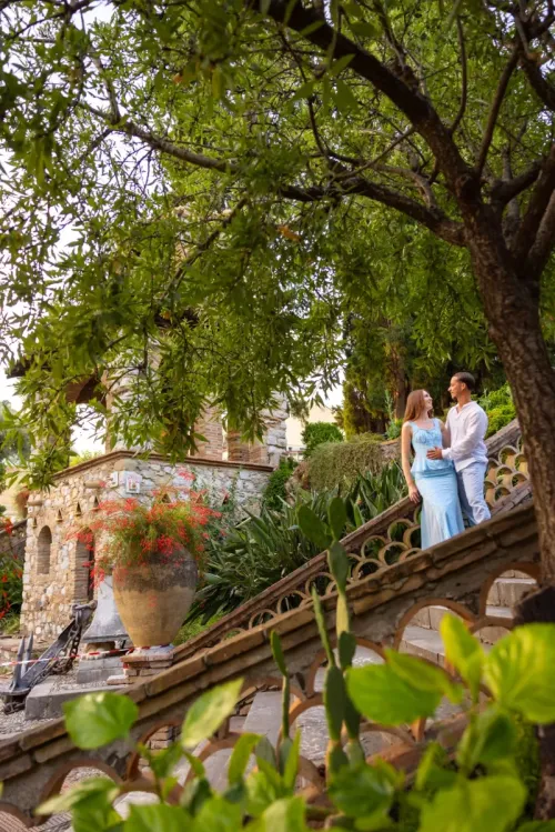 12-marriage-proposal-taormina-historic-tower-architecture
