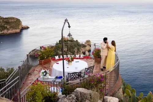 luxury-marriage-proposal-taormina-terrace-05